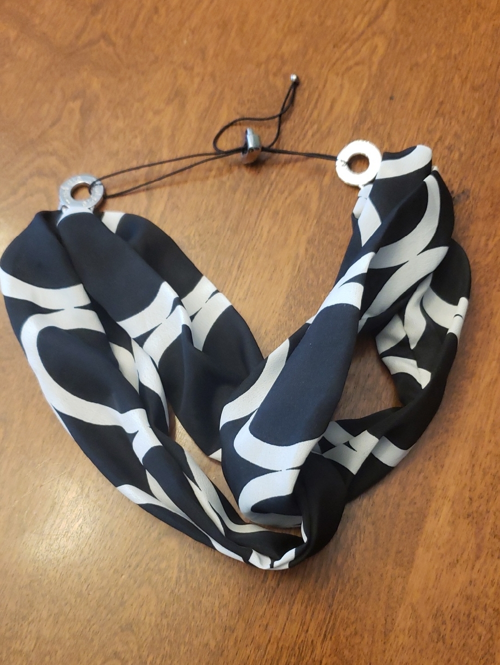 Mud Pie Black & White Patterned Scarf Necklace - OS
